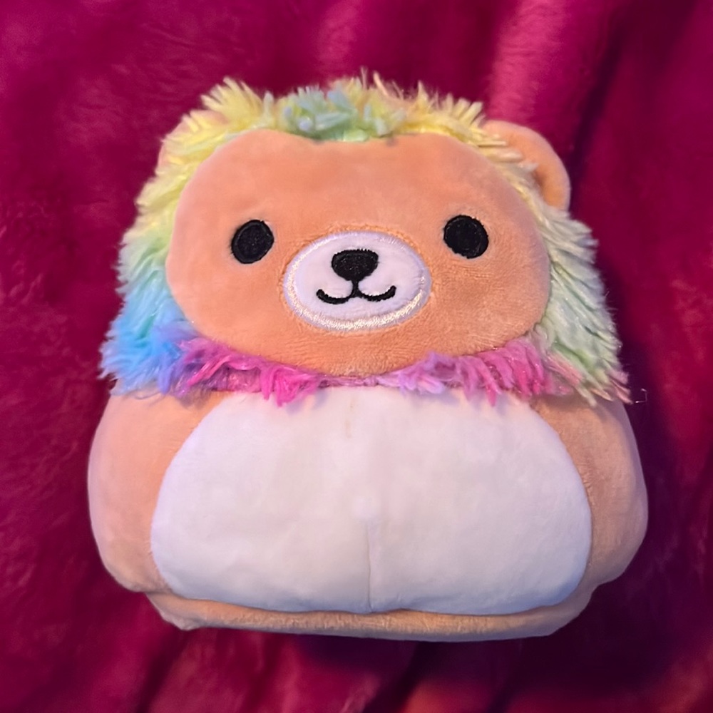 Flipamallows Leonard the Rainbow lion —> Liv the teal Leopard 5 inch